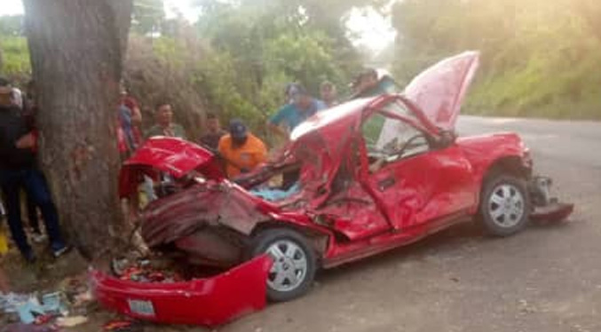 Mueren madre e hija residentes de Caja Seca en accidente vial