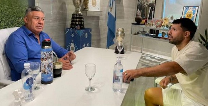 Agüero anuncia que irá al Mundial para “descontracturar” a sus excompañeros