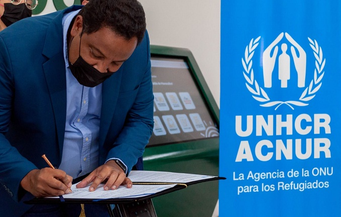 Alcaldía de Maracaibo firma convenio con ACNUR para atender a los migrantes y refugiados