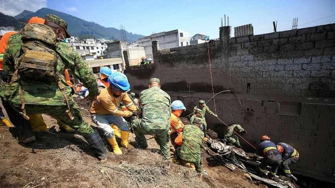 Asciende a 27 la cifra de muertos por aluvión en Quito