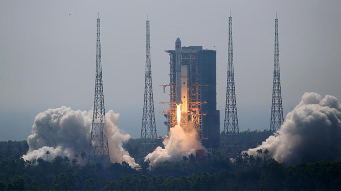 Nuevo cohete chino lleva al espacio 22 satélites en una misión sin precedentes