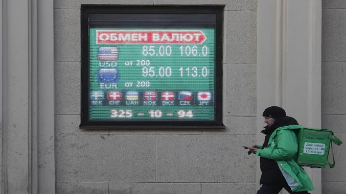 Putin prohíbe transferir divisas al extranjero