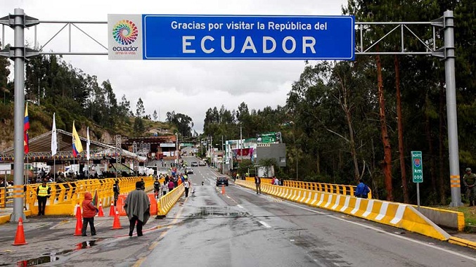 Ecuador reabre su frontera con Perú