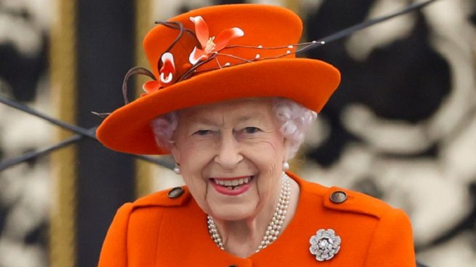 Isabel II alcanza siete décadas de reinado en un momento de turbulencias