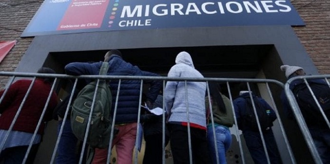 Familia venezolana con un niño con síndrome de Down corre el riesgo de ser deportada desde Chile