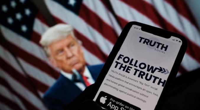 Trump lanza «Truth Social» para competir con Twitter