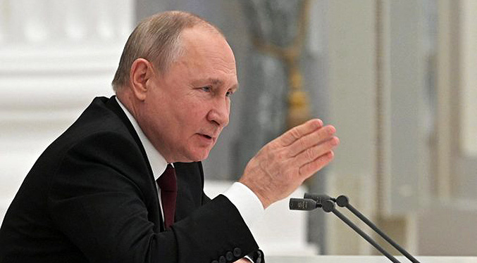 Putin pide al Senado que autorice uso de Fuerzas Armadas en el extranjero