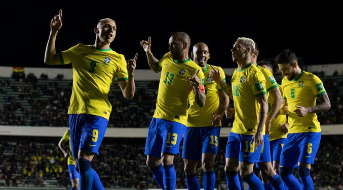 Brasil en el primer lugar del Ranking Mundial de la FIFA, Venezuela en el puesto 58