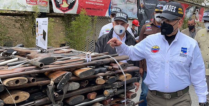 Las autoridades venezolanas han destruido más de 500 mil armas desde 2003