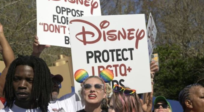 Rebelión en Disney para frenar ley “No digas gay” en Florida