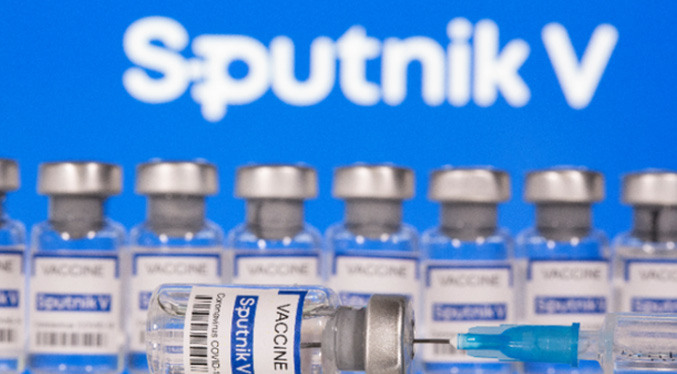Comercializador de vacuna Sputnik V condena sanciones en su contra