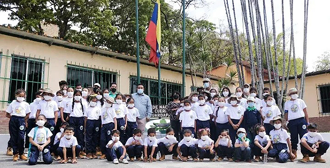 Venezuela inaugura centro de formación de guardaparques para jóvenes