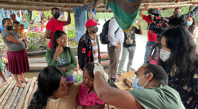 Más de un centenar de migrantes venezolanos buscan refugio en una aldea en Guyana