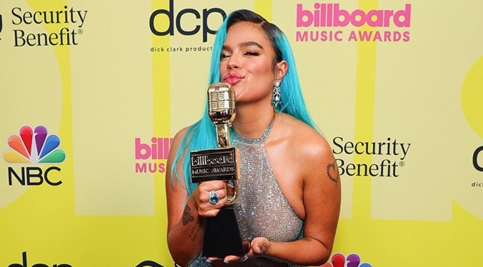 Los Billboard premian a Karol G como la mujer latina más escuchada en EEUU
