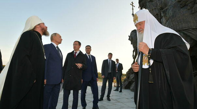 El patriarca de Moscú aviva las tensiones ortodoxas con declaraciones de guerra