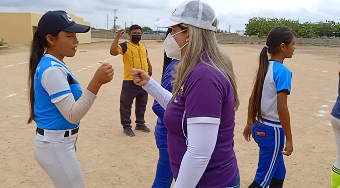 FundaFamilia Mara celebra el mes de la mujer con actividades deportivas