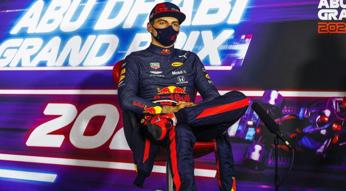 Max Verstappen renueva contrato con la escudería austríaca Red Bull