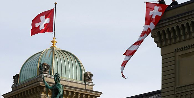 Suiza aplica sanciones comerciales contra Rusia