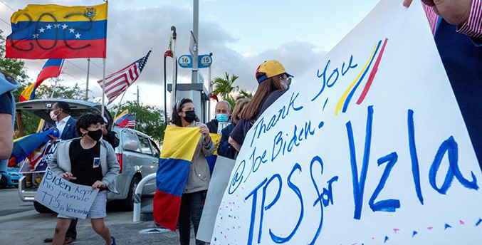 Senadores piden extensión del TPS para los venezolanos