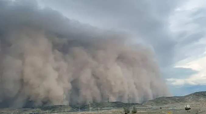 Tormenta de arena cubre una región de Chile (Video)