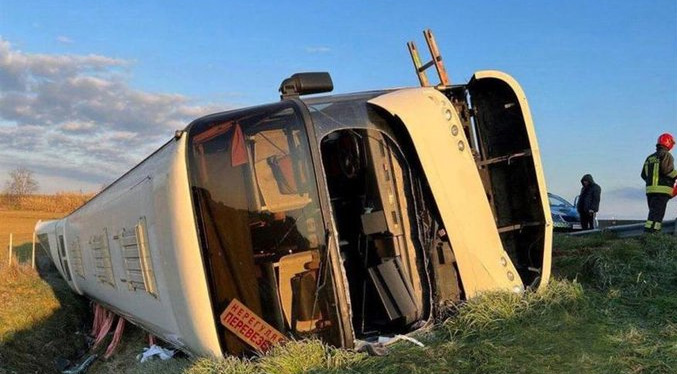 Accidente de bus con refugiados ucranianos deja un muerto y varios heridos en Italia
