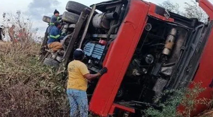 Venezolanos entre los heridos por accidente de un autobús en México