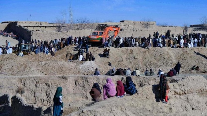 Muere un niño tras permanecer 15 horas atrapado en un pozo en Afganistán