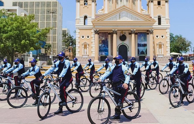 Activan brigada ciclista de la policía Regional en el casco histórico de Maracaibo