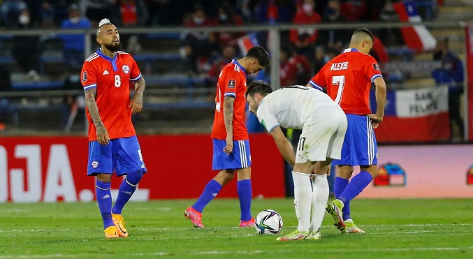 Uruguay entierra a la «generación dorada» del fútbol en Chile