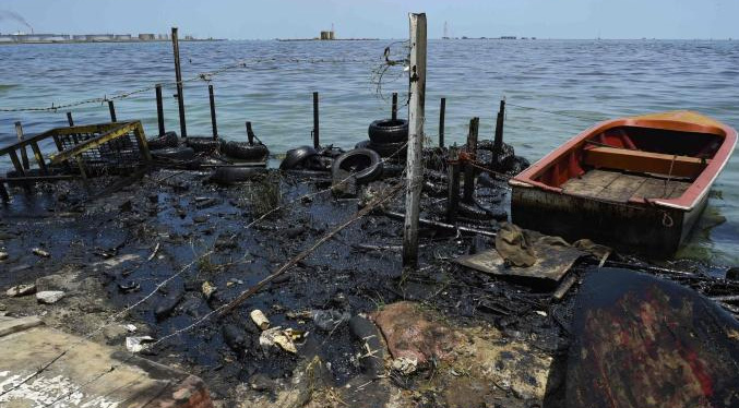 Trujillo evalúa planes con autoridades nacionales para sanear el Lago de Maracaibo