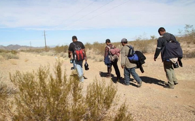Hallan 26 cuerpos de inmigrantes en desierto de Arizona en lo que va de 2022