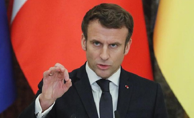 Macron pide a Putin un levantamiento «verificable» del cerco a Mariúpol