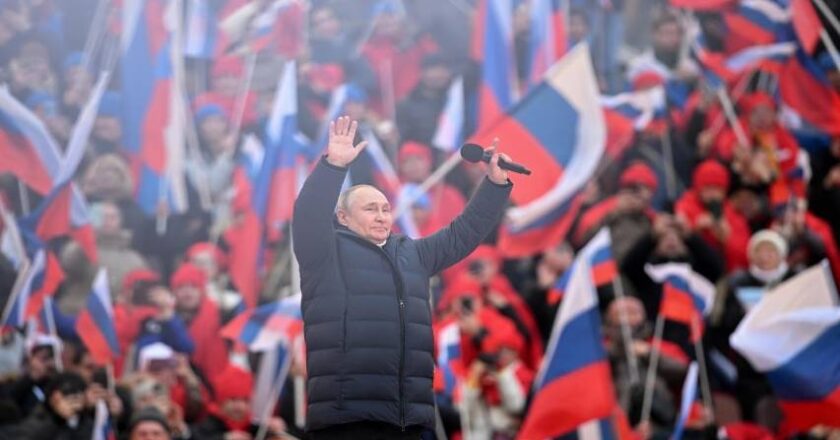 Putin justifica la invasión en un acto de masas con 200 mil personas