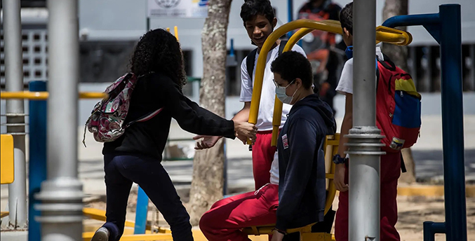 Víctimas de acoso escolar en Venezuela, a la espera de una ley sin carencias