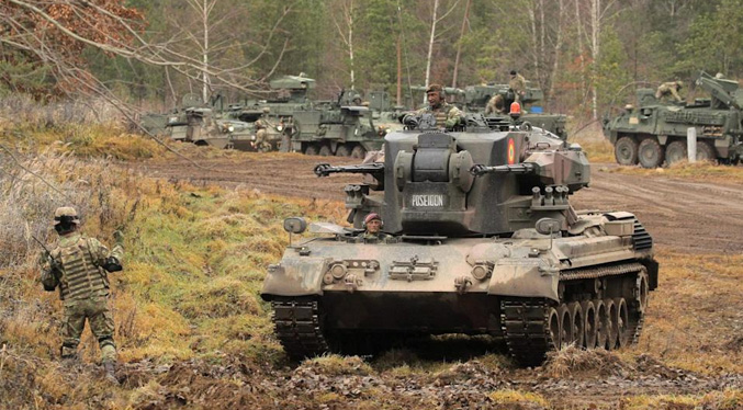 Medios: Alemania autorizará la entrega de tanques a Ucrania