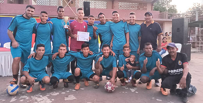 Lossada celebra el primer campeonato de fútbol Copa Danilo Áñez 2022