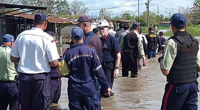 Despliegan operativo de atención social por inundaciones en Sucre