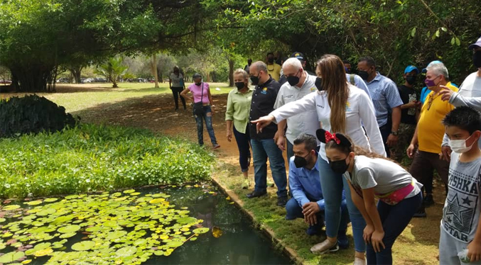 Alcalde Gustavo Fernández presente en actividades recreativas del Jardín Botánico