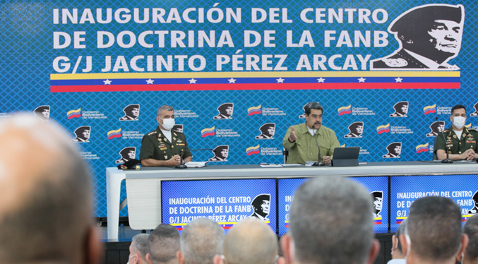 Maduro: Militares vendieron el honor del uniforme para sumarse al golpe de Estado de 2002