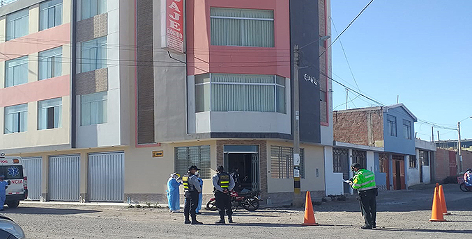 Degüellan a venezolano en la habitación de un hotel en Perú