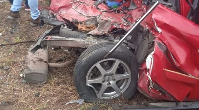 Mueren dos personas en accidente vial en Cojedes