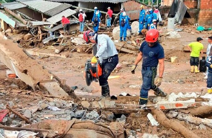 Asciende a 13 el número de muertos por una avalancha en Colombia