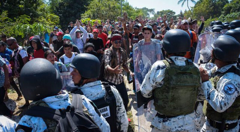 INM de México disuelve caravana con migrantes venezolanos