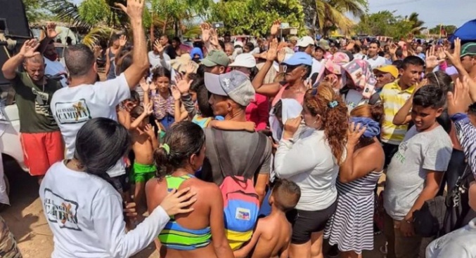 Maranatha Zulia visita el Viernes santo playas de Maracaibo