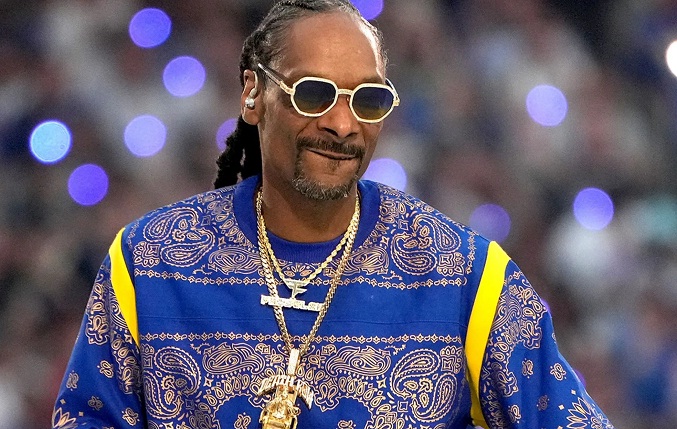 Mujer retira demanda por agresión sexual contra Snoop Dogg