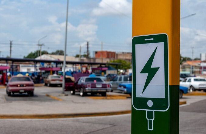 Terminal de Maracaibo ya cuenta con WiFi gratuito tras instalación de postes inteligentes
