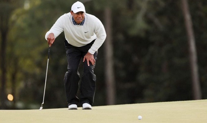 Tiger Woods se desploma en el Masters de Augusta