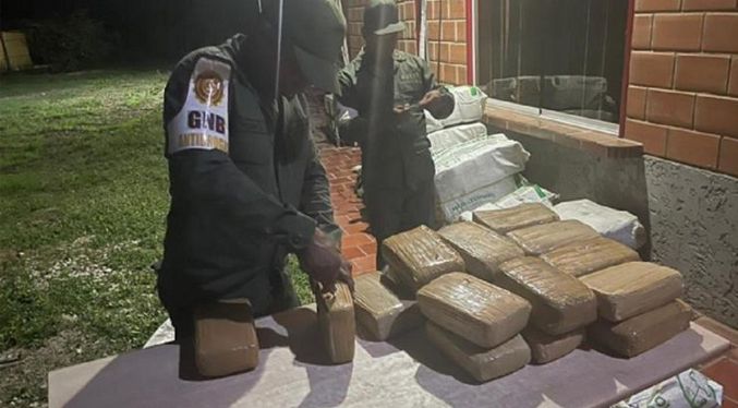 La FANB incauta cerca de dos toneladas de marihuana proveniente de Colombia