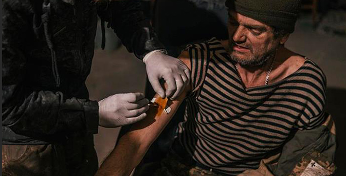 Rusia informa de acuerdo para evacuar a combatientes heridos de Azovstal