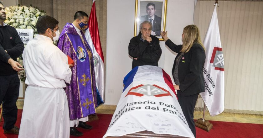 Paraguay rinde honores al fiscal antimafia asesinado en Colombia